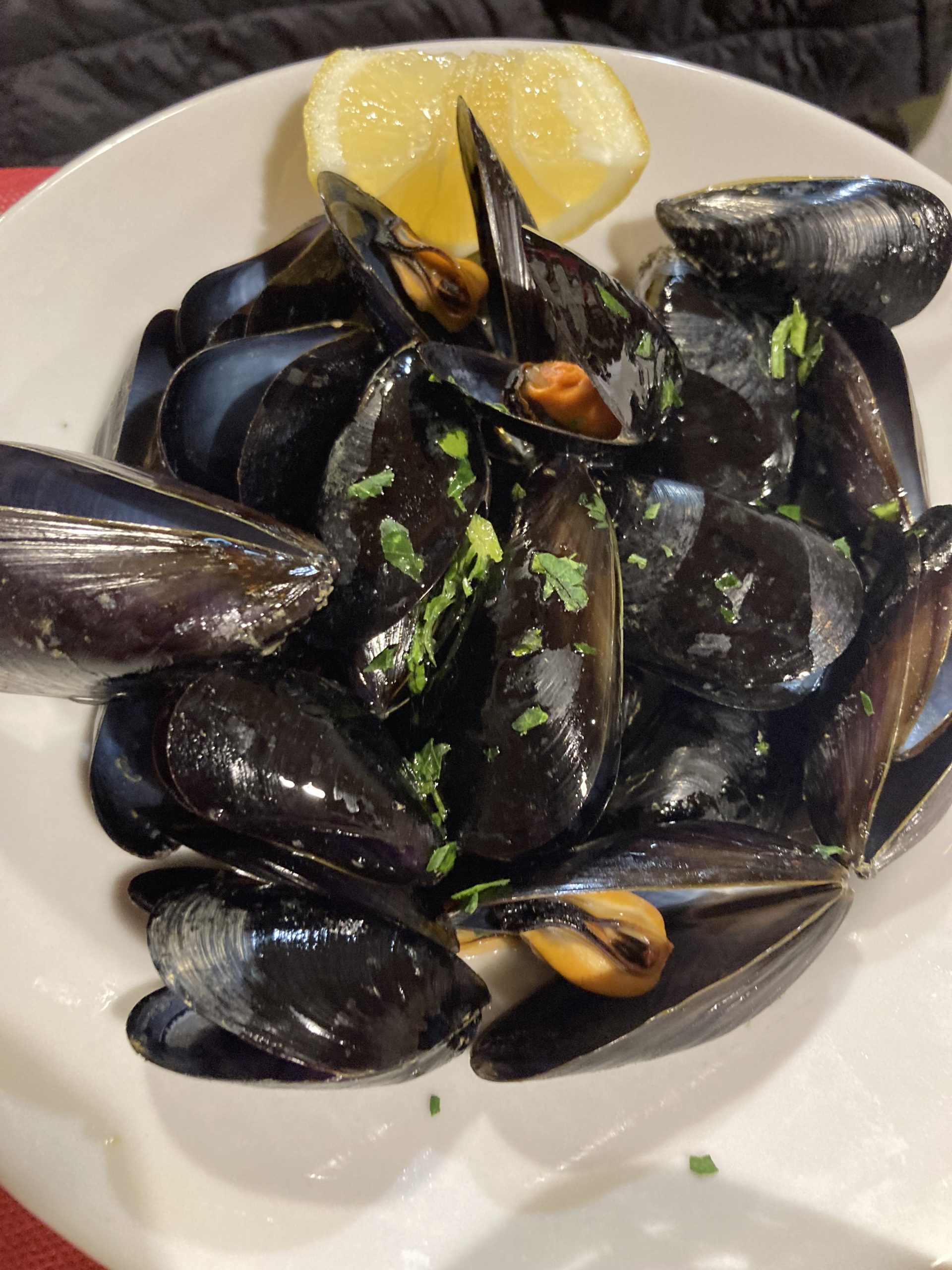 Taranto Puglia mussels - Jean Michel Voyage