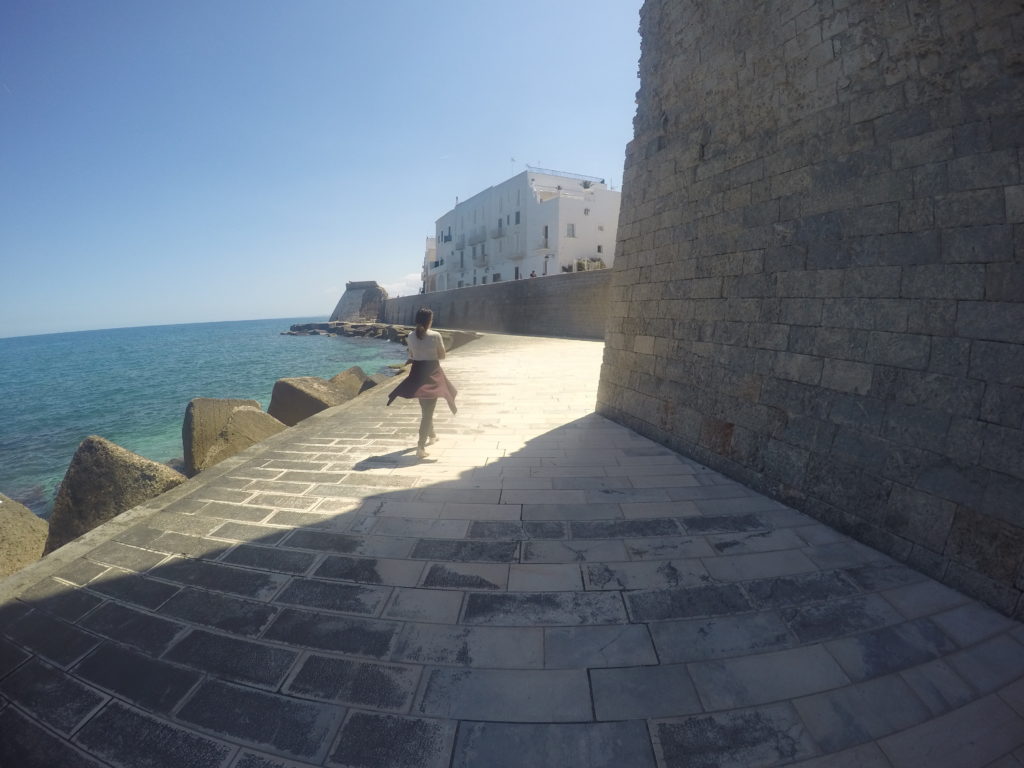 Lungo Mare Porto Monopoli murallas Puglia